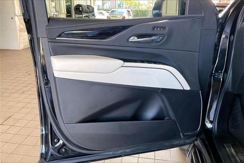 2024 Cadillac Escalade ESV Sport