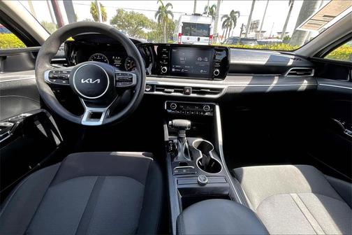 2023 Kia K5 LXS