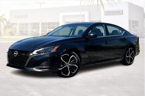 2023 Nissan Altima SR FWD