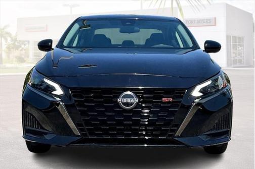 2023 Nissan Altima SR FWD