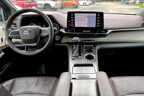 2023 Toyota Sienna Platinum 7 Passenger