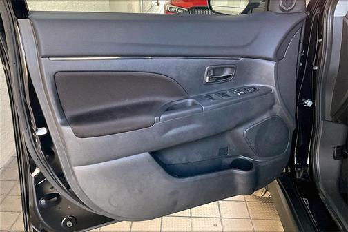 2025 Mitsubishi Outlander Sport 2.0 ES