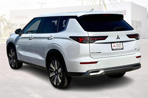 2025 Mitsubishi Outlander SE 2.5 2WD