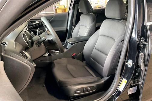 Mosaic Black Metallic 2023 Chevrolet Malibu FWD 1LT