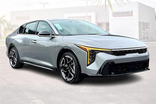 2025 Kia K4 GT-Line