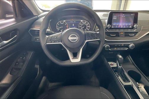 Super Black 2025 Nissan Altima 2.5 SV