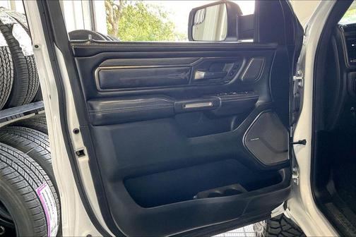 Bright White Clearcoat 2021 RAM 1500 Limited