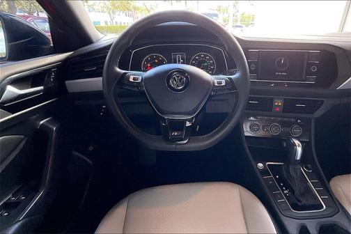 2020 Volkswagen Jetta 1.4T R-Line