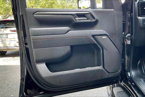Onyx Black 2025 GMC Sierra 2500 AT4