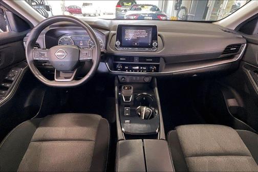 Gun Metallic 2025 Nissan Rogue SV