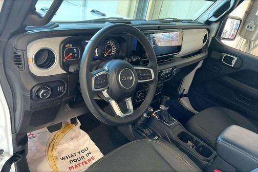 Bright White Clearcoat 2025 Jeep Wrangler 4-Door Sahara 4x4
