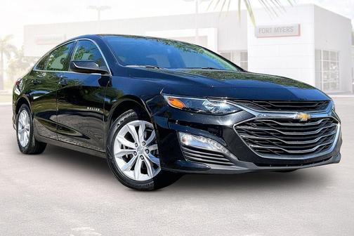 Mosaic Black Metallic 2025 Chevrolet Malibu FWD 1LT