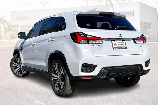 2026 Mitsubishi Outlander Sport SE