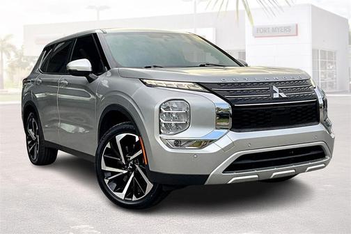 2022 Mitsubishi Outlander SE