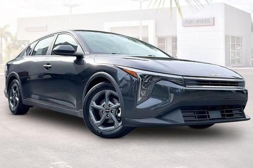 Interstellar Gray 2025 Kia K4 LXS