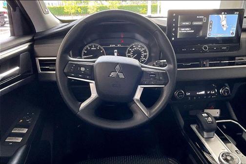 Red Diamond 2026 Mitsubishi Outlander ES