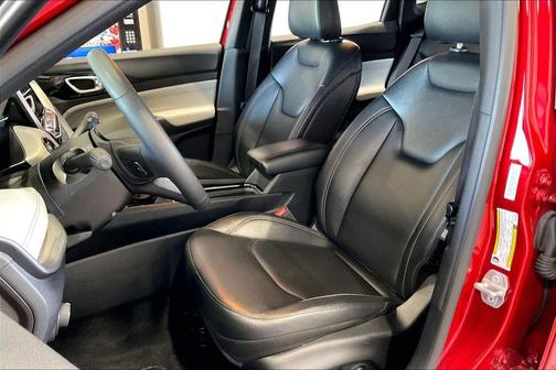 Red Hot Pearlcoat 2025 Jeep Compass Limited