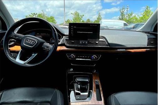 2022 Audi Q5 45 S line Premium Plus