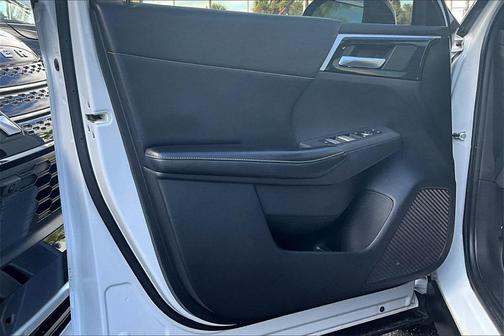 2022 Mitsubishi Outlander Black Edition 2WD