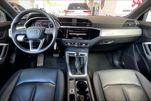 2025 Audi Q3 Premium 45 TFSI S line quattro Tiptronic