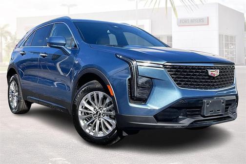 2024 Cadillac XT4 Premium Luxury