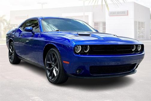 2022 Dodge Challenger SXT