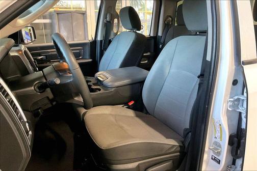 Bright White Clearcoat 2024 RAM 1500 Classic SLT