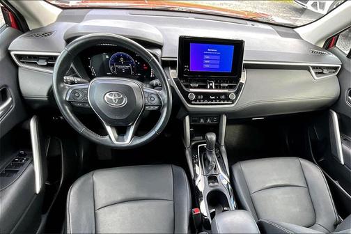 2024 Toyota Corolla Cross XLE