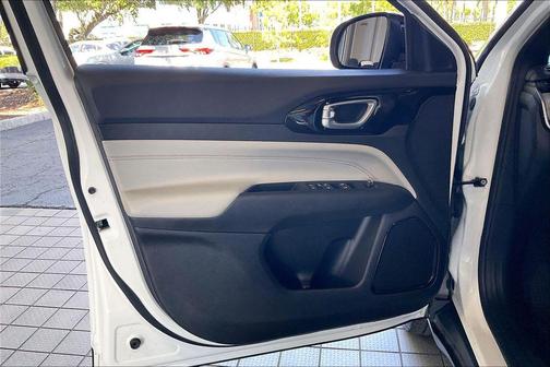 Bright White Clearcoat 2025 Jeep Compass Limited