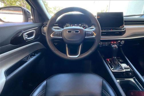 Bright White Clearcoat 2025 Jeep Compass Limited