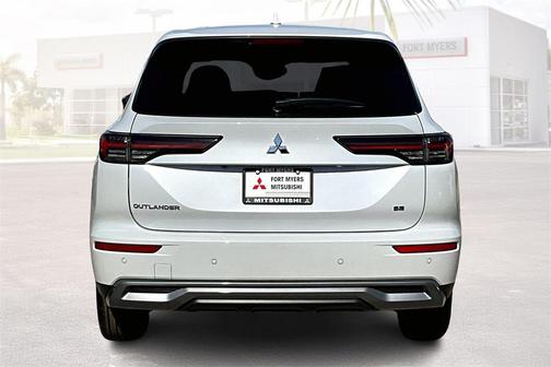 2025 Mitsubishi Outlander SE 2.5 2WD