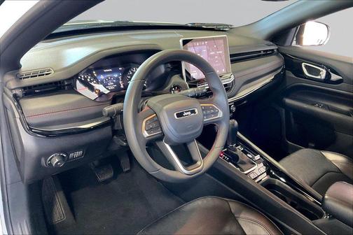 Bright White Clearcoat 2025 Jeep Compass Trailhawk
