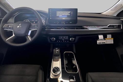 Red Diamond 2026 Mitsubishi Outlander SE