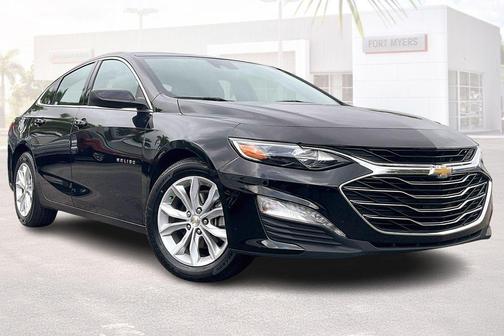 Mosaic Black Metallic 2024 Chevrolet Malibu FWD 1LT