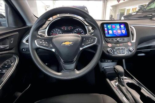 Mosaic Black Metallic 2024 Chevrolet Malibu FWD 1LT