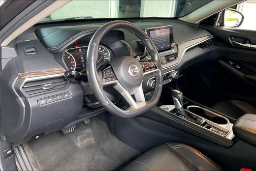 Gun Metallic 2022 Nissan Altima Platinum Intelligent AWD