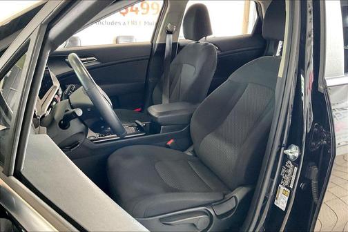 Ebony Black 2026 Kia Sportage LX