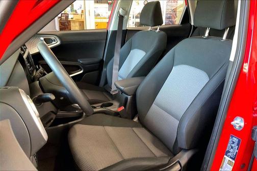 Inferno Red 2025 Kia Soul LX