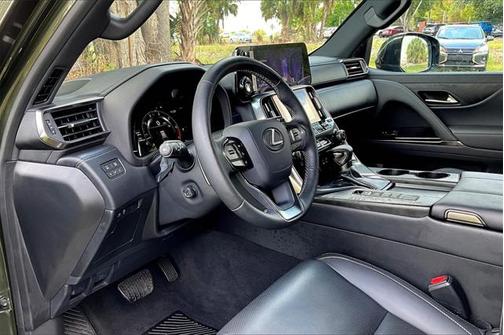 2024 Lexus LX 600 Premium