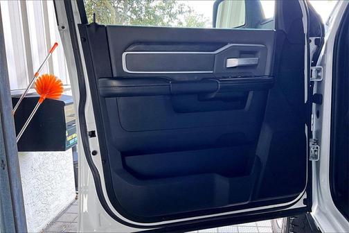 2023 RAM 2500 Big Horn Crew Cab 4x4 6'4' Box