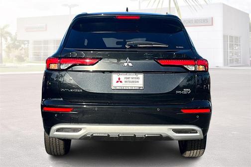 2025 Mitsubishi Outlander PHEV SEL