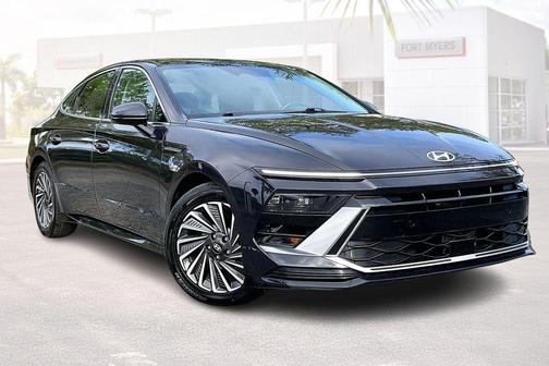 2025 Hyundai SONATA Hybrid SE
