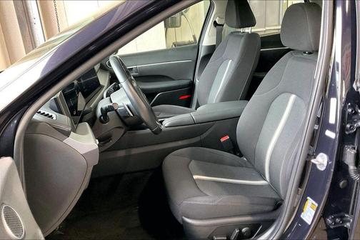 2025 Hyundai SONATA Hybrid SE