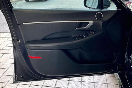 2025 Hyundai SONATA Hybrid SE