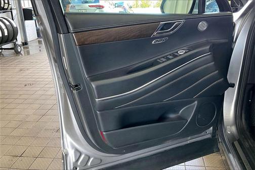 2024 Genesis GV80 2.5T