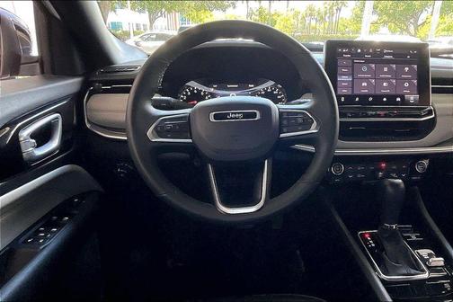 Bright White Clearcoat 2025 Jeep Compass Limited