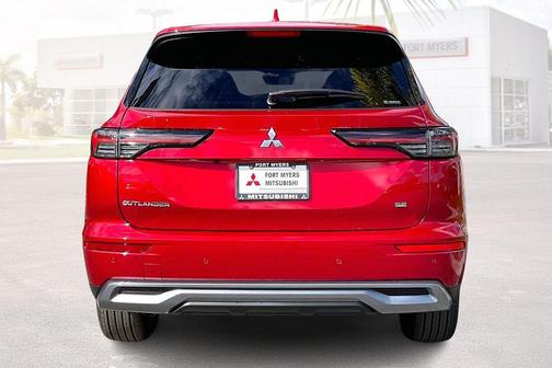 Red Diamond 2026 Mitsubishi Outlander SE S-AWC