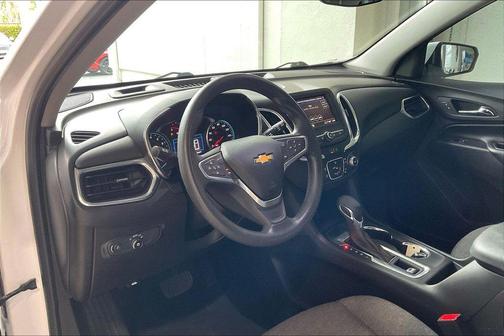 Summit White 2022 Chevrolet Equinox 1LT