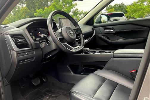 2024 Nissan Rogue SL