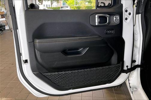 Bright White Clearcoat 2025 Jeep Wrangler 4-Door Sahara 4x4